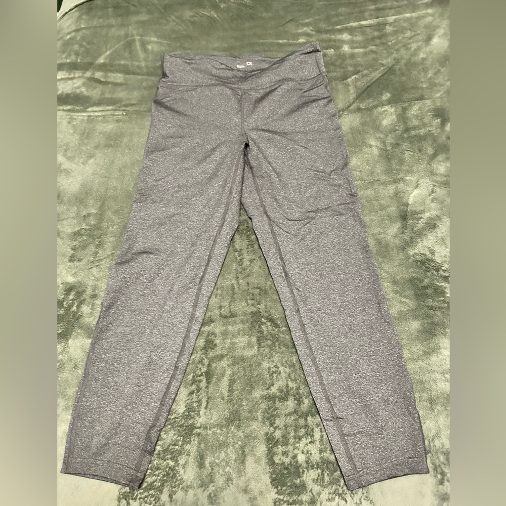 Women’s Gap Fit gray leggings
